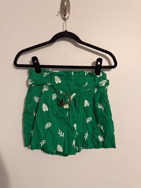 Ann Taylor Tropical All-Over Palm Embroidered Shorts - Belted - Size 2 Petite